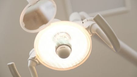 歯科矯正をすると老後の健康も維持できる？