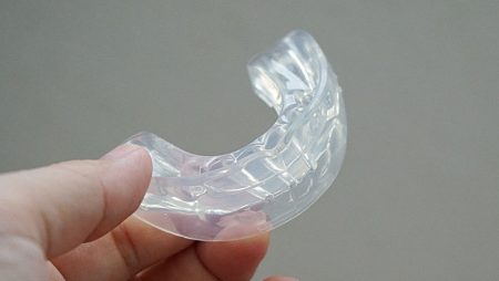 アルミホイルを使った歯の黄ばみ対策は安全ですか？