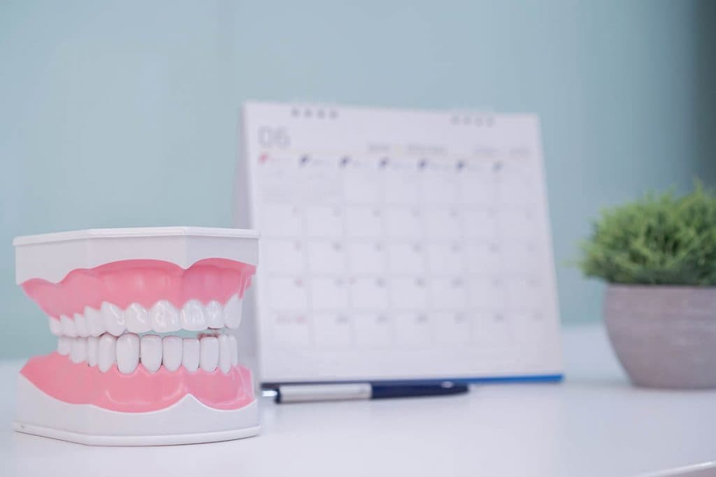 歯科での矯正にかかる期間や費用を説明｜早く終わった人の特徴も紹介