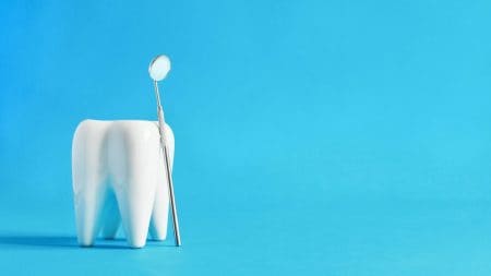 大人の歯列矯正は危険なの？リスクや始める際のポイントなど徹底解説