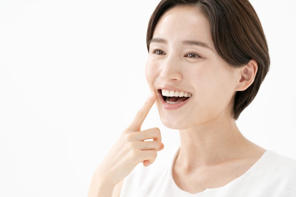 歯列矯正による顔の変化って?症例写真やどれくらいで変化を感じるなどを解説