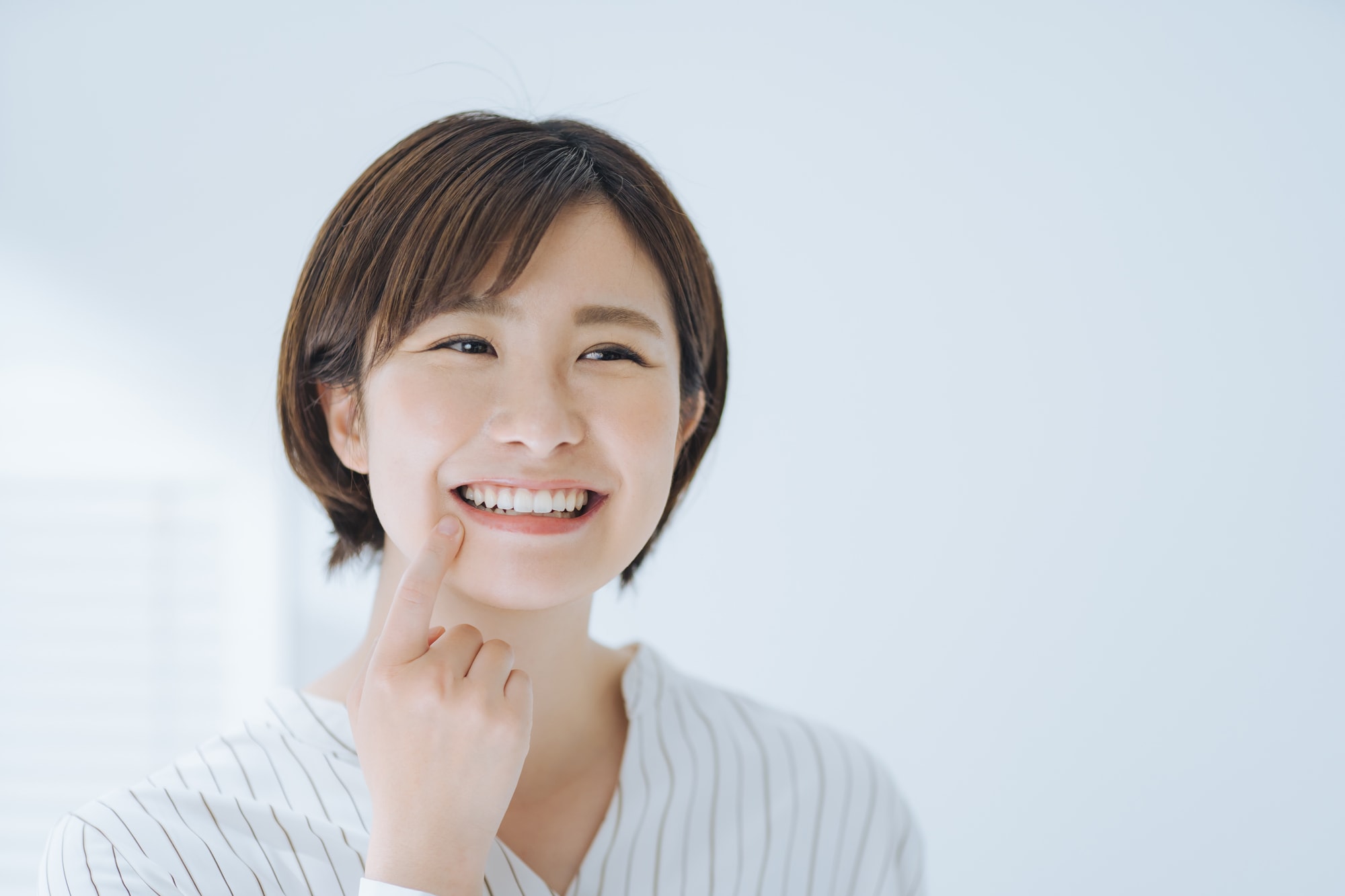 歯列矯正後に使うリテーナーとは？種類や装着期間、注意点を解説 | ハコラム